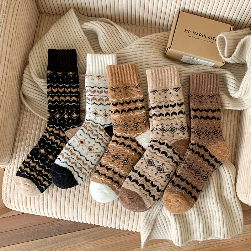 Image of 5 Pairs Socks Men Mid-calf Socks Autumn Winter Thickened Fleece Warm Terry Socks Men's British Style Casual Long Socks Trendy Versatile