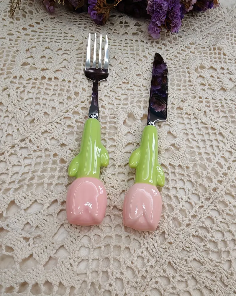 24pcs unique ceramic handle steak knife dessert spoon fork and spoon tableware set tools and accessories including knife fork and spoon very cute suitable for daily family dining birthday parties and festival parties Product details 7