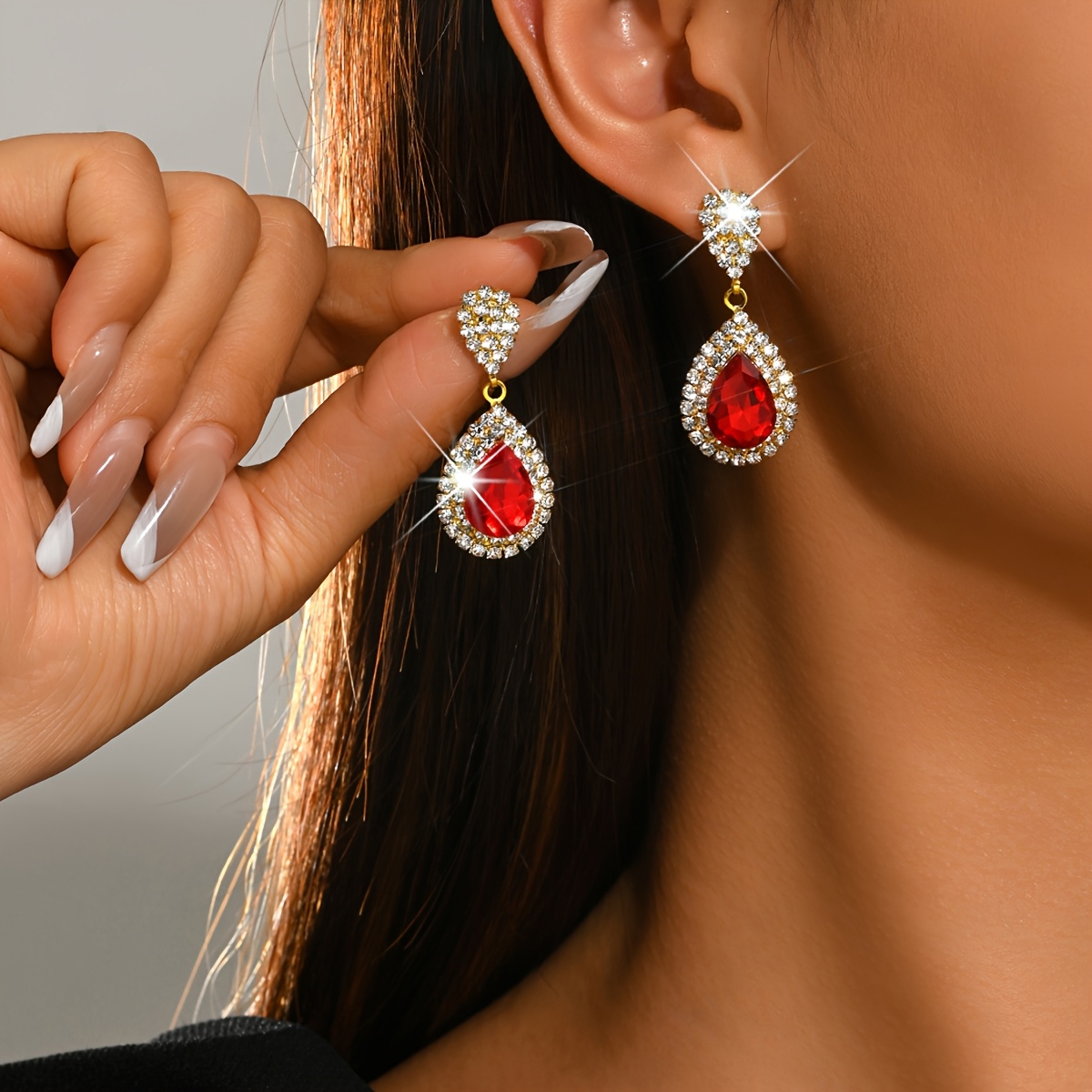 Retro Style Sparkling Water Drop Earrings