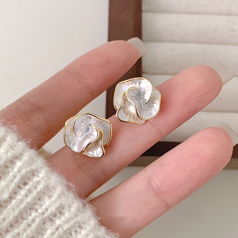 Elegant Camellia Flower Stud Earrings, Vintage Style, Alloy with 925 Silver Ear Post, Women's Fashion Jewelry, All-Season Accessory for Daily & Vacation Wear