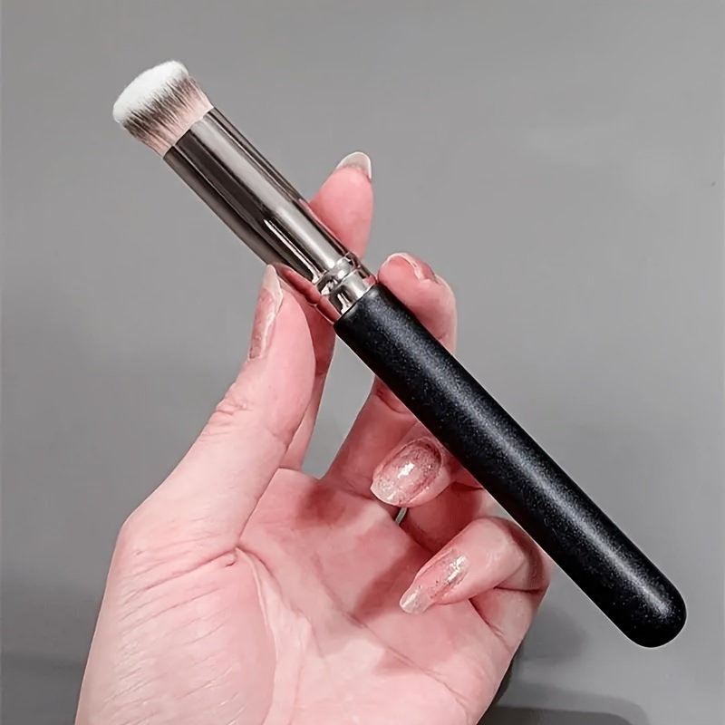 Professional Kabuki Brush, 270 Concealer Brush, Dense Synthetic Bristles For Flawless Makeup Application, Ideal For Blending Creams And Liquids, Essential Beauty Tool