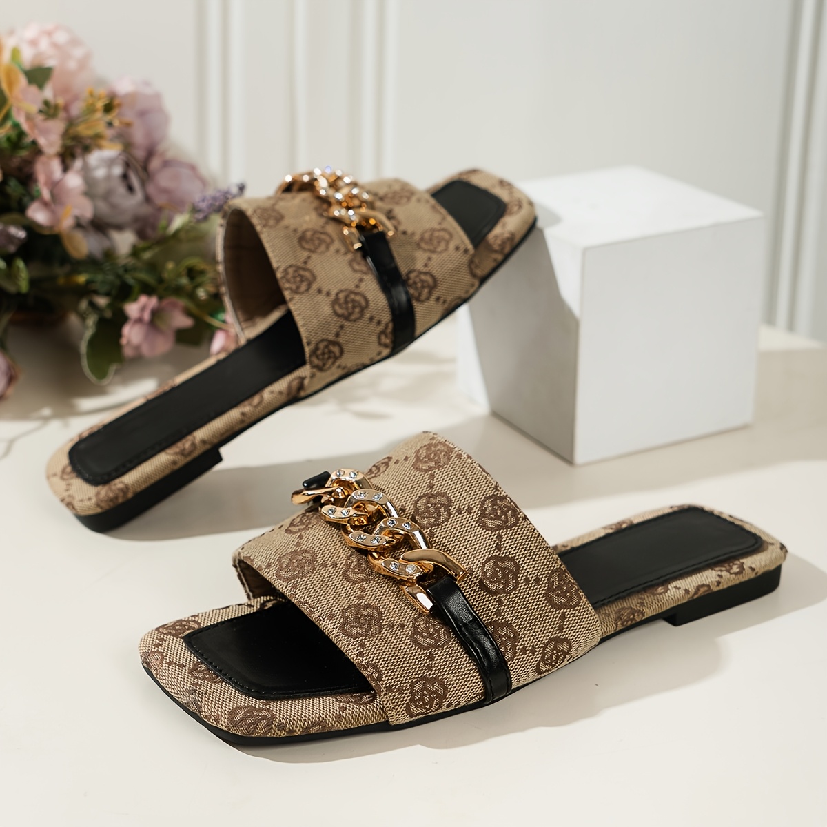 Image of Women's Crystal Chain Embellished Flat Slippers, Fashionable Square-toe Versatile Slides, Outdoor Slippers, Orange Black Yellow Slippers, Summer , Women Shoes