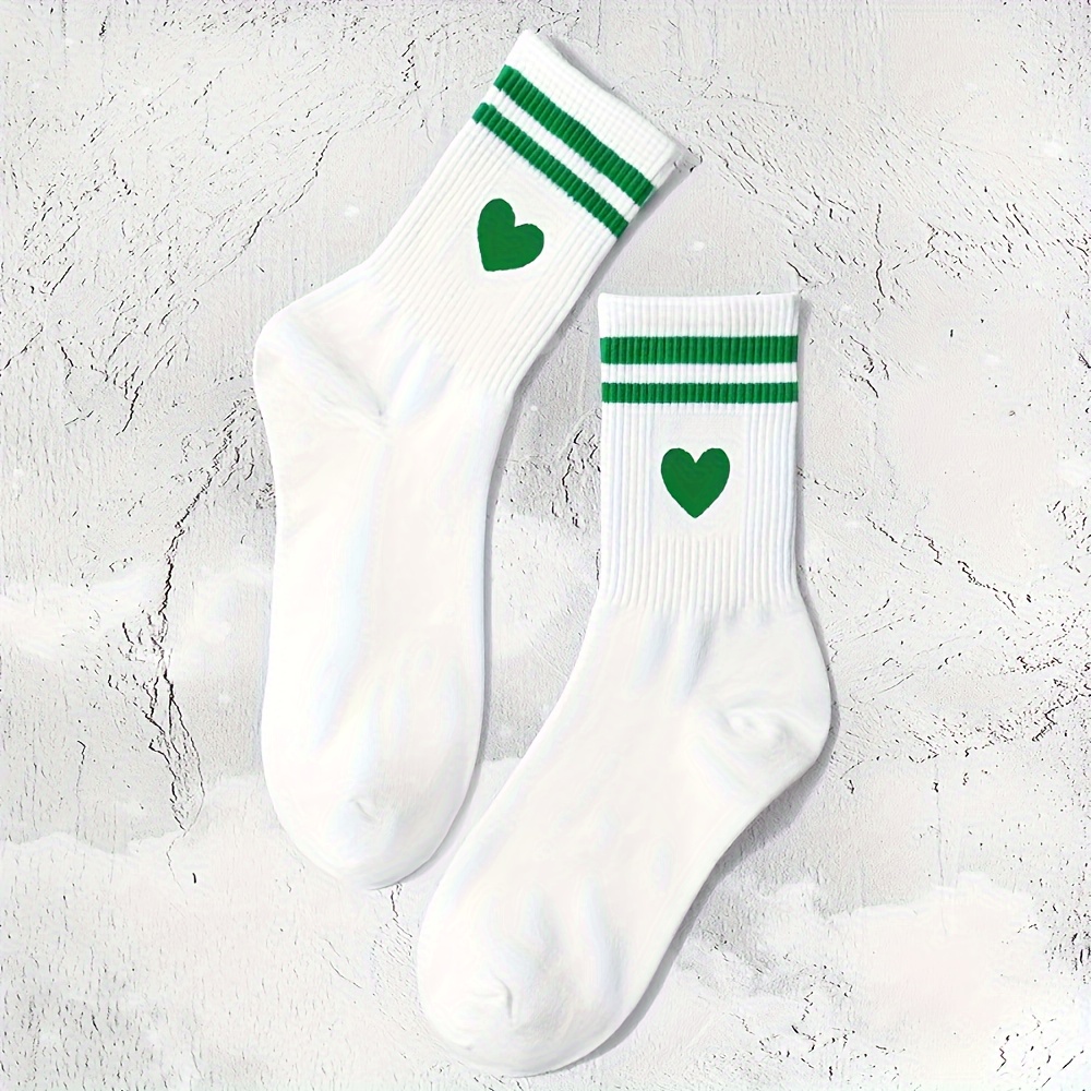 Image of 1 Pair Of -patterned Mid-calf Socks, Versatile For Casual And Everyday Sports.
