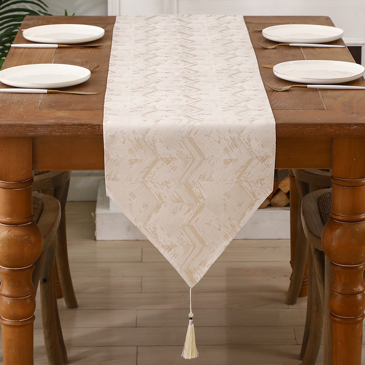 

1pc Simulation Silk Jacquard Table Runner With Tassel Modern Elegant Ripple Christmas Table Decoration Tablecloth For Wedding, Hotel, Dinner, Party