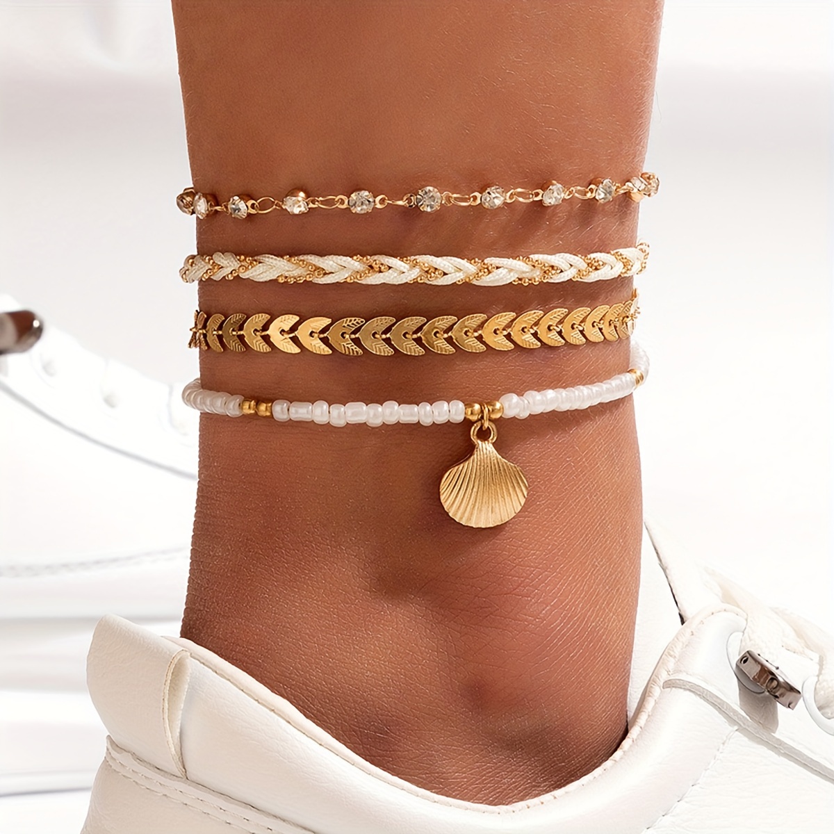 

4 Pcs/set Of Delicate Golden Shell Pendant Anklet With Rice Beads Fish Bone Chain Design Iron Jewelry Bohemian Vintage Style Summer Beach Foot Chain
