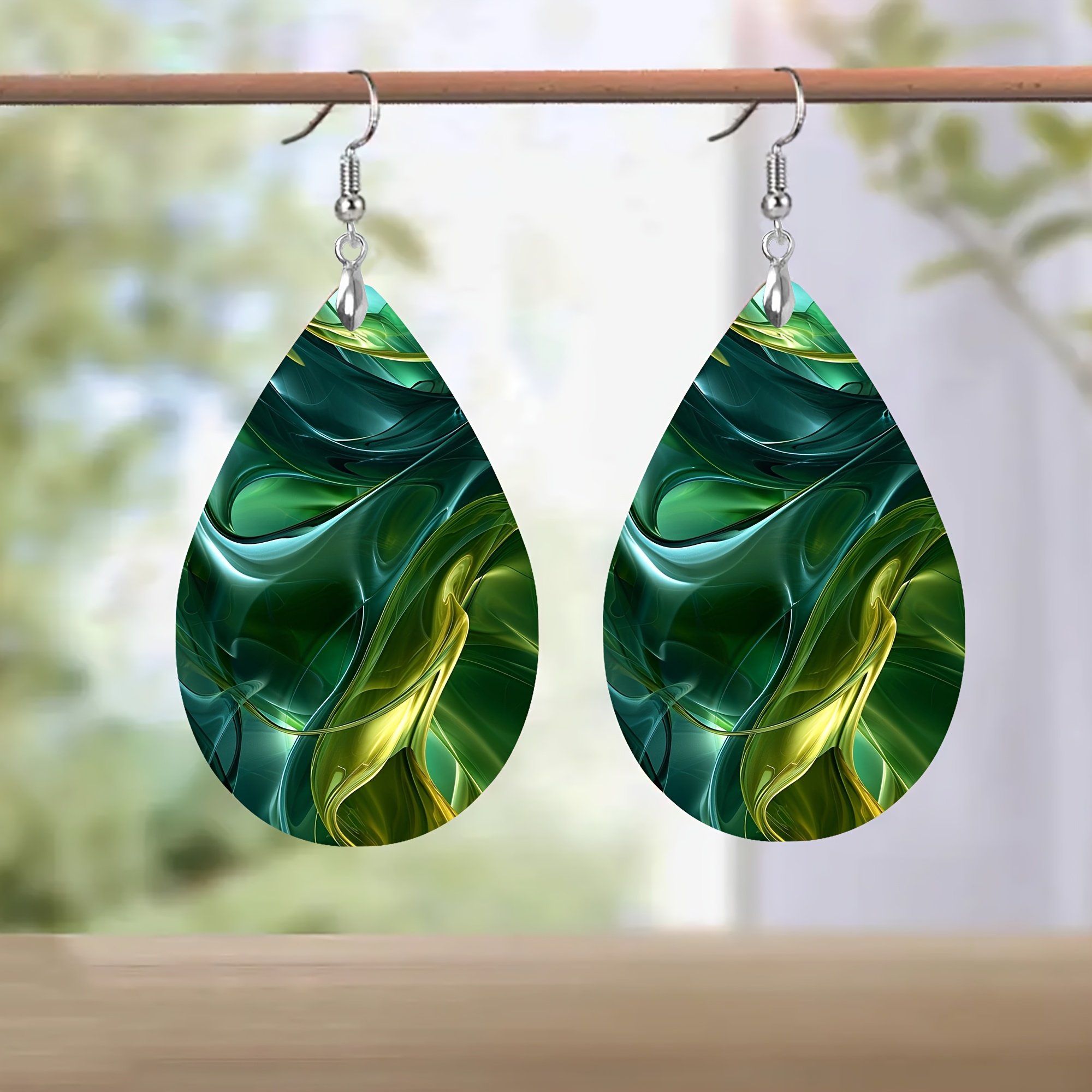 

Elegant Green Striped Acrylic Dangle Earrings - Hypoallergenic 316l Stainless Steel Hooks, & Parties, Gift, French Style, Birthday Gift