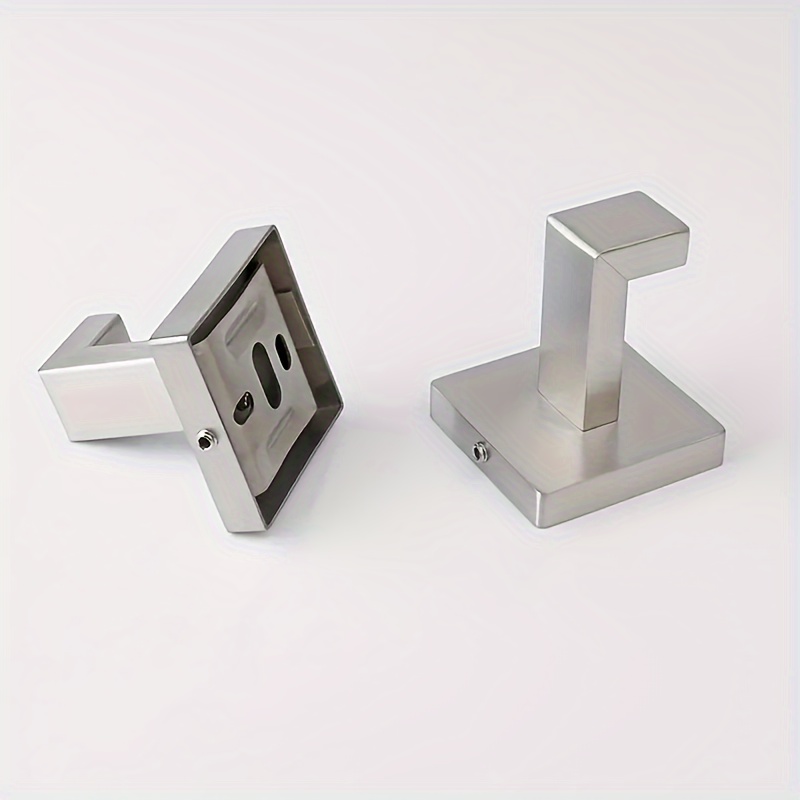 Set Of 2/4 Stainless Steel Hooks For Hanging Towels, Bathrobes, Clothes, Hats, Etc. Wall-mounted Design, High-end Bathroom Accessory, Perfect For Christmas/Halloween Gifts.