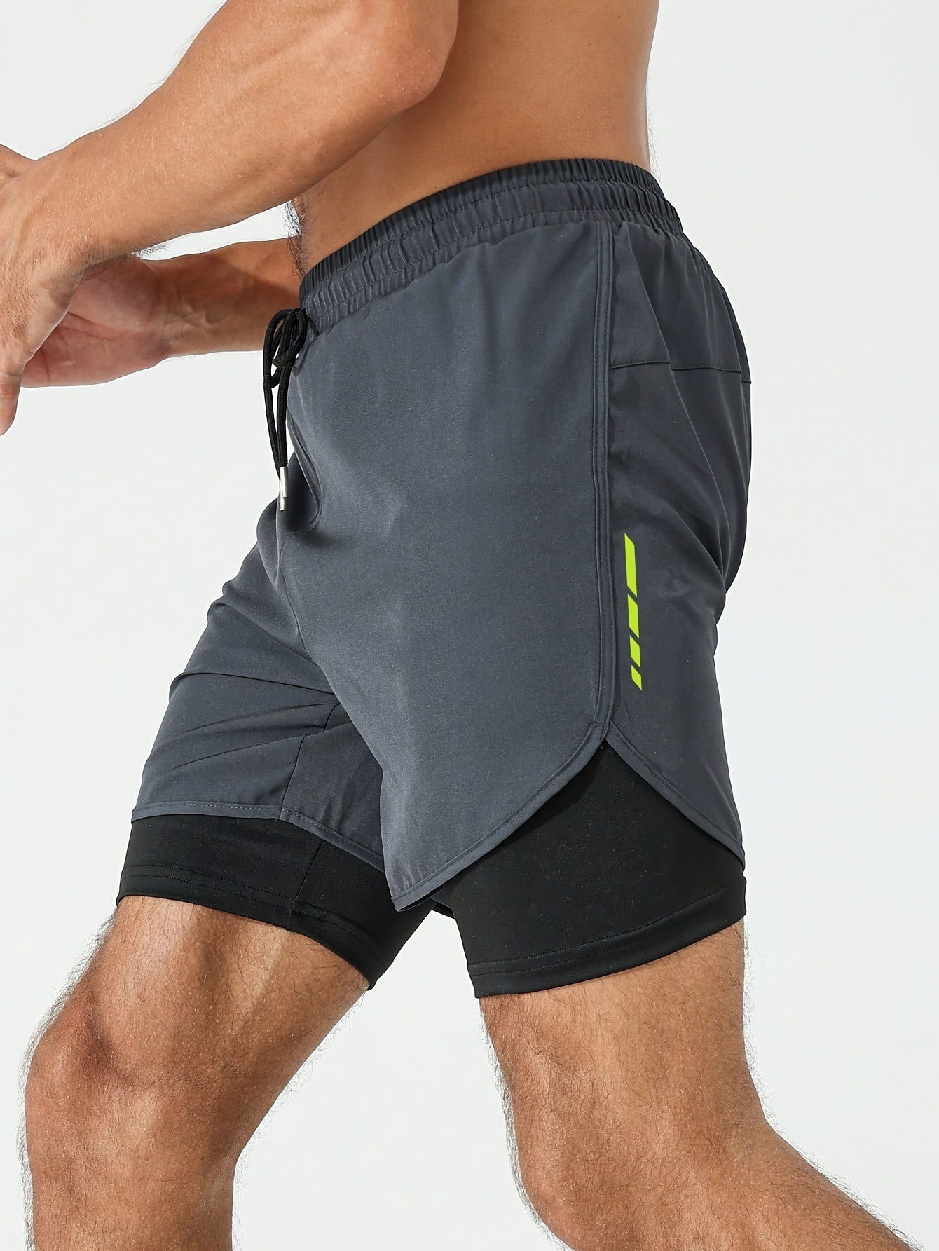 Men'S 2-In-1 Running And Fitness Shorts with a Zippered Back Pocket