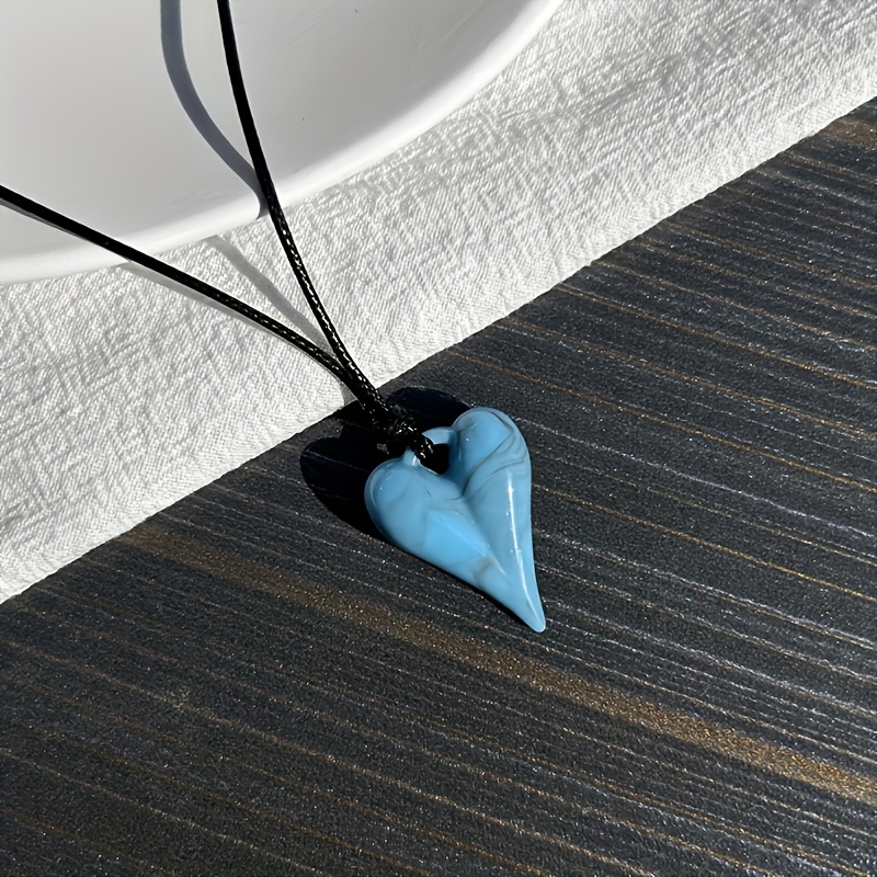 Y2K Resin Pointed Heart Pendant Necklace for Women