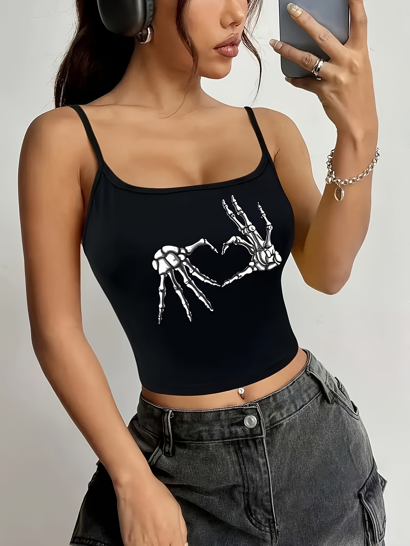 Floerns Women's Skeleton Print Spaghetti Strap Cami Crop Top - Stretchy, Casual, Halloween Style
