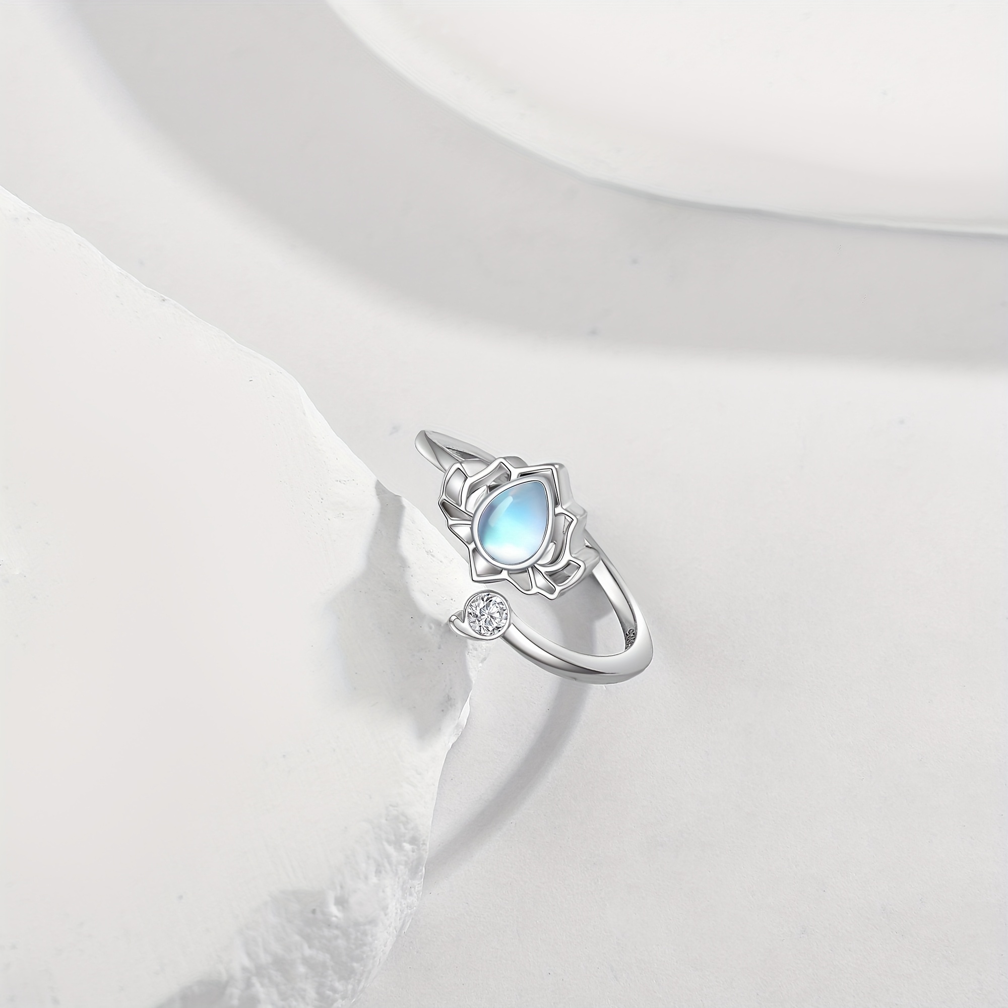 Women's 925 Sterling Silver Lotus Ring with Synthetic Zirconia & Moonstone