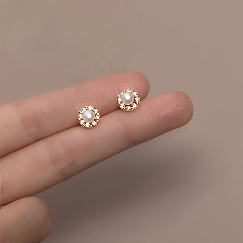 TEMU 2pcs Pearl Synthetic Zirconia Disc Earrings Hypoallergenic Niche Design Retro Elegant Suitable For Women' Commuting And Attending Parties