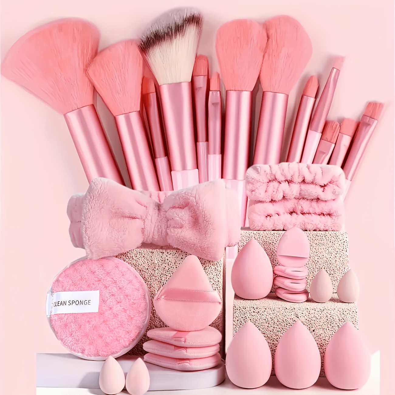 17pcs Set of High-Quality Professional Makeup Brushes
