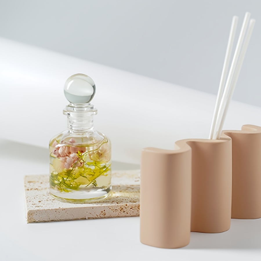 

50ml Minimalist Reed Diffuser Bottle - Flameless Aromatherapy Vessel With Sticks, Scent-free Glass, Home Fragrance Accessory
