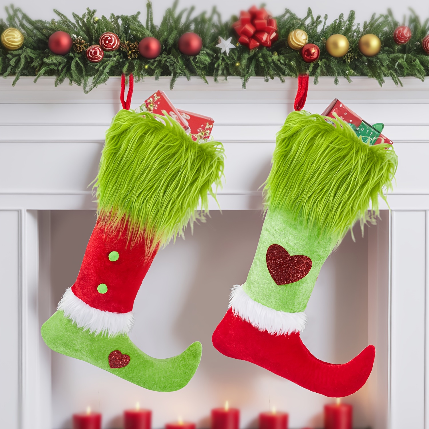 TEMU Lot de 2 chaussettes de Noël en peluche verte, sac à bonbons, ornement de Noël à suspendre, décoration de fête des fêtes