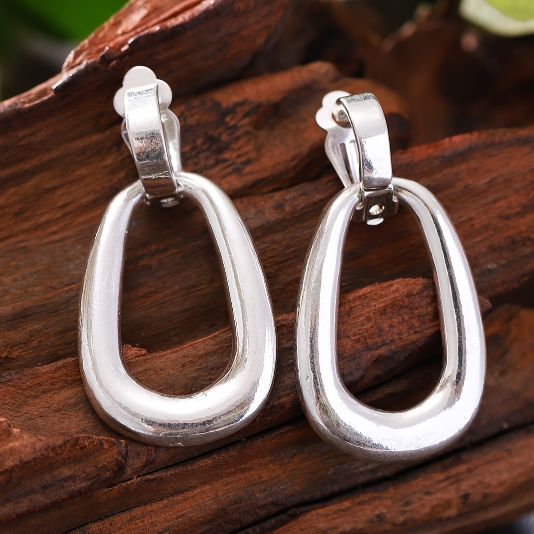 

Elegant Geometric Zinc Alloy Earrings - Chic Clip-on Design For Women, Perfect Gift For Her