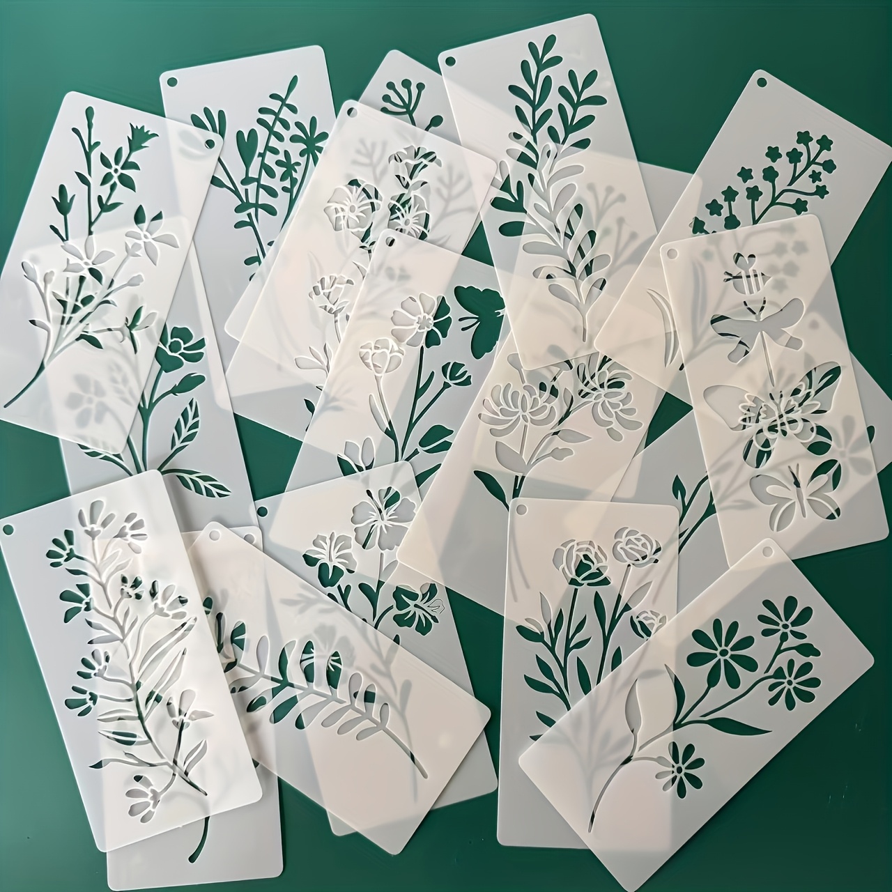 E-shop 18-teilige Malschablonen für Blumen, Pflanzen, Blätter Schmetterlinge, wiederverwendbare Sprühfarben- Graffiti-Schablonen aus Kunststoff, aus
