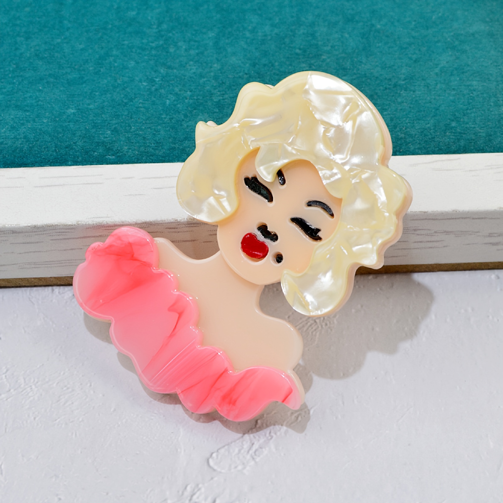 

& Curly Brooch - Pin For , Parties &