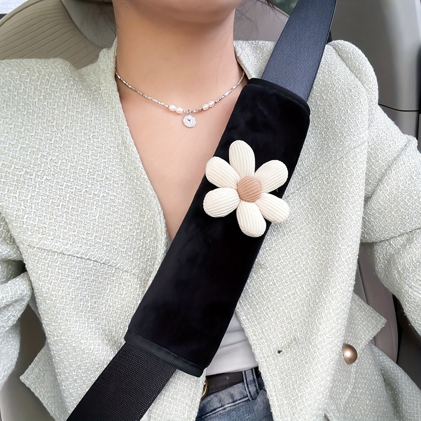 E-shop Niedliche Blumen Auto-Sicherheitsgurt Schulterpolster - Bequeme Polyester Sicherheitsgurtabdeckung für Frauen