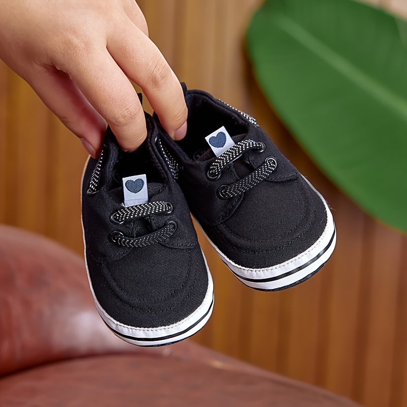 Casual Slip-On Canvas Footwear for Newborns 0-1 Year, Breathable First Walker Sneakers for Both Genders