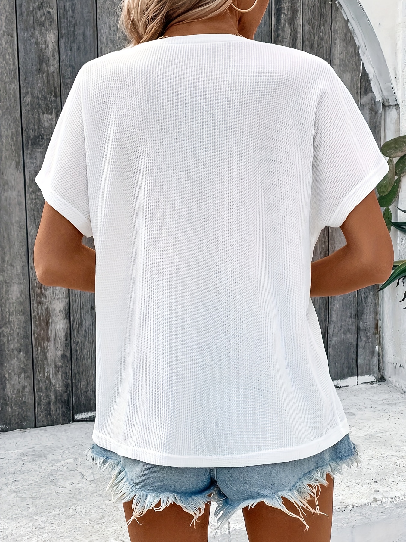 Tシャツ・カットソー NOTHINGEVERYTHING : 25SS / SUMMER HENLEY TEE (3COLORS) Short Sleeve Henley Top Bright White XS at Amazon Men's