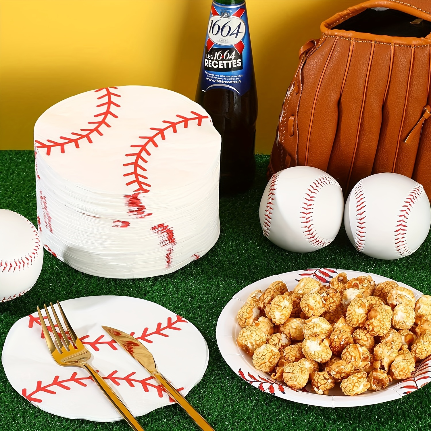 200 Pcs Baseball Napkins, Spots Themed Paty Supplies, 10