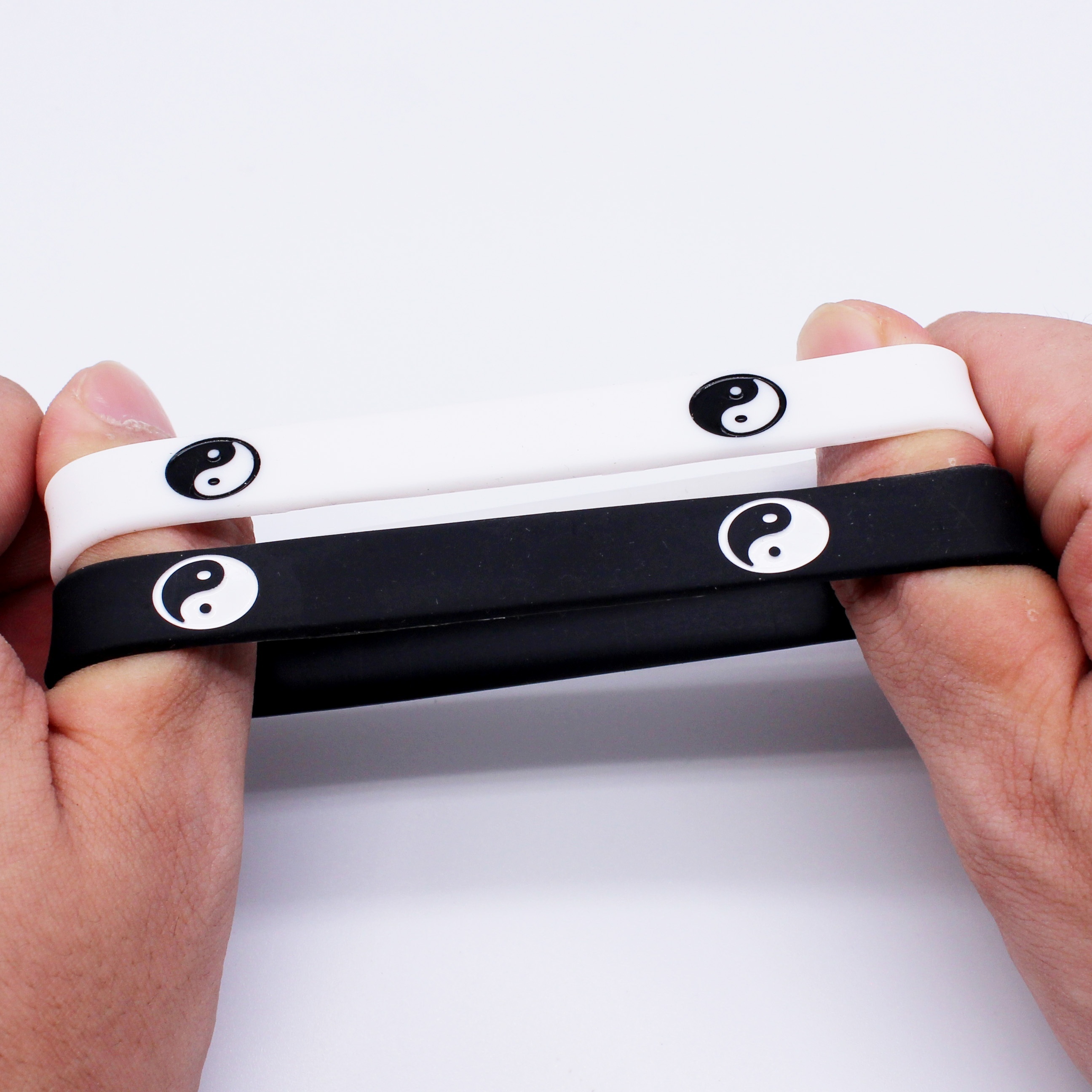 4pc Yin Yang Pattern Silicone Wristbands, Durable Accessories