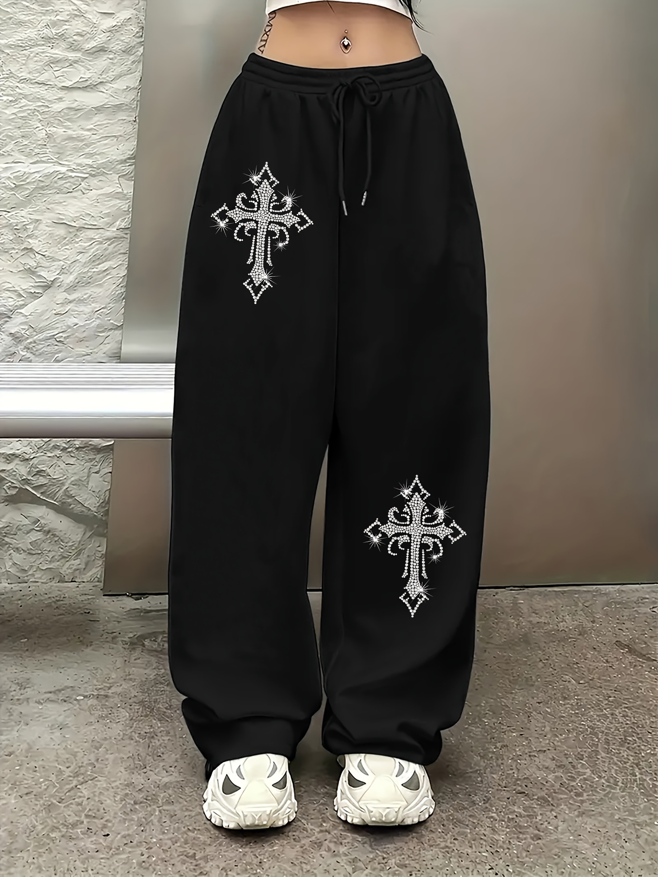 PAX00100 ♥ LOVE + CROSSES WHITE PAINTED SWEATPANTS 1_5f704155-edff-4f64-9ffd-