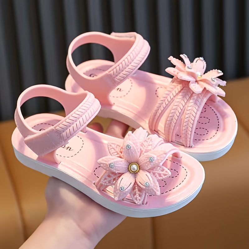 Soft and Comfortable Princess Sandals for Little Girls: Floral Design, Low Heel, and Lightweight Construction