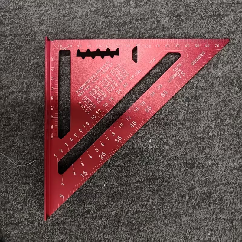 TEMU Règle d'angle de - Règle droite triangulaire rouge pour avec bord dentelé pour la menuiserie, la décoration intérieure et les de design,