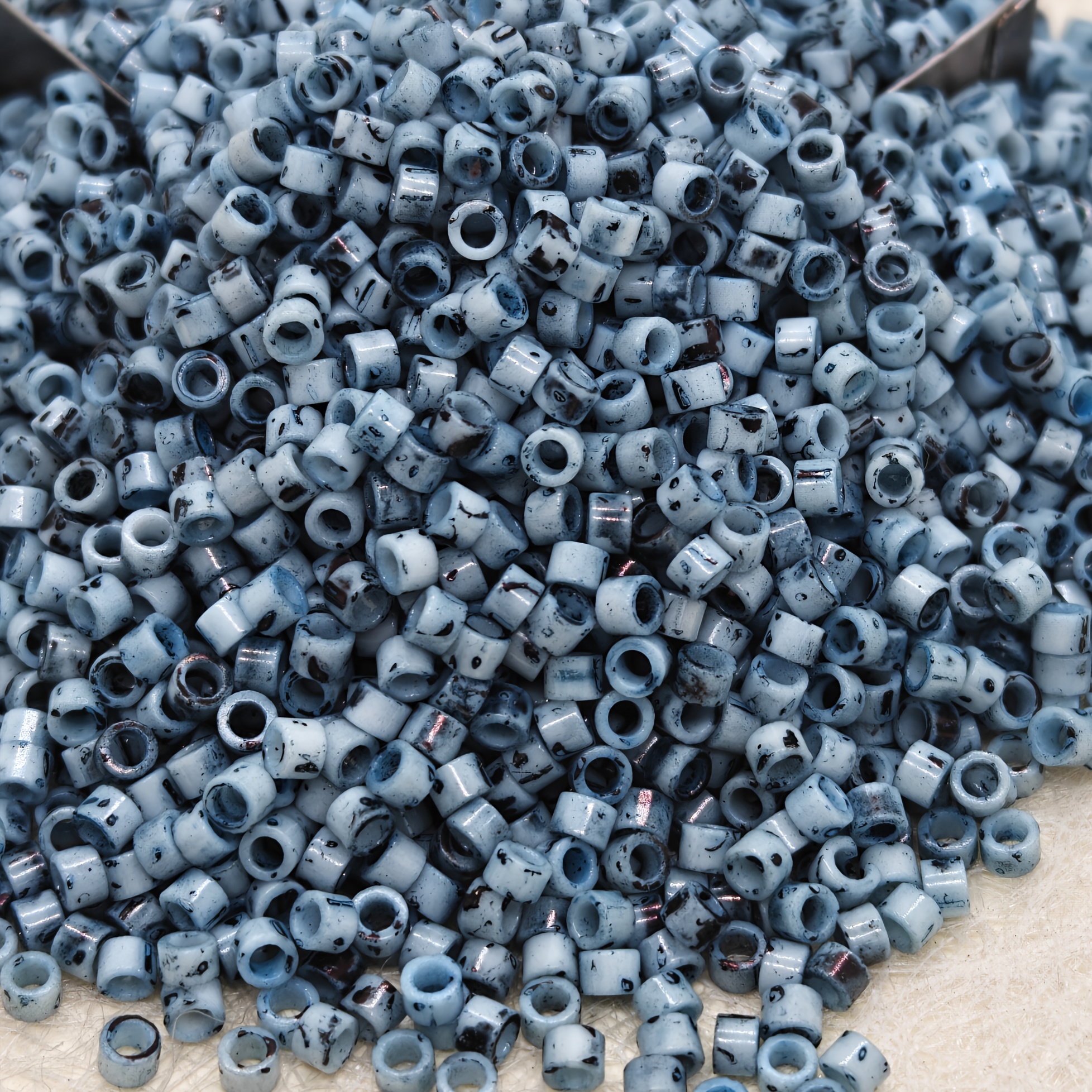 18 Colors Beading Kit with 2.5mm Glass Seed Beads