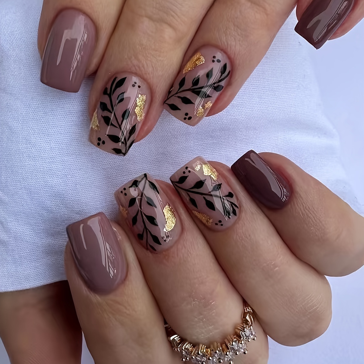 24pcs Chic Leaf & Press-on Nails Kit - Short Square, Glossy Finish With Jelly Adhesive & Nail File Included