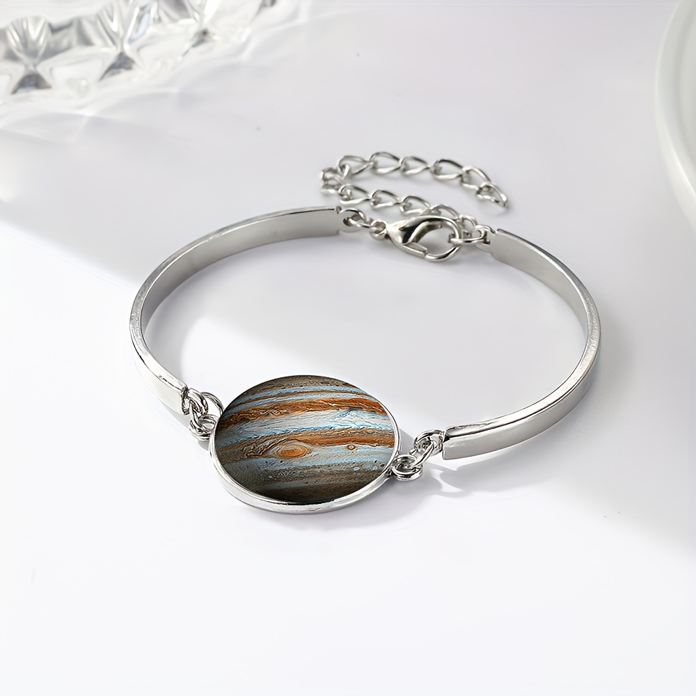 White Flat Glass Adjustable Length Bracelet with Cloud Pattern Design