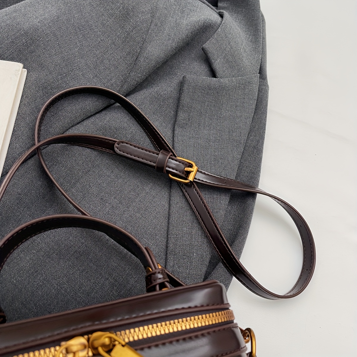 Elegant Retro Women's Crossbody Bag with Bell Pendant – Stylish Brown Handbag with Adjustable Strap, Zipper Closure, and Golden-Tone Hardware for Work, Date, Shop, and Party