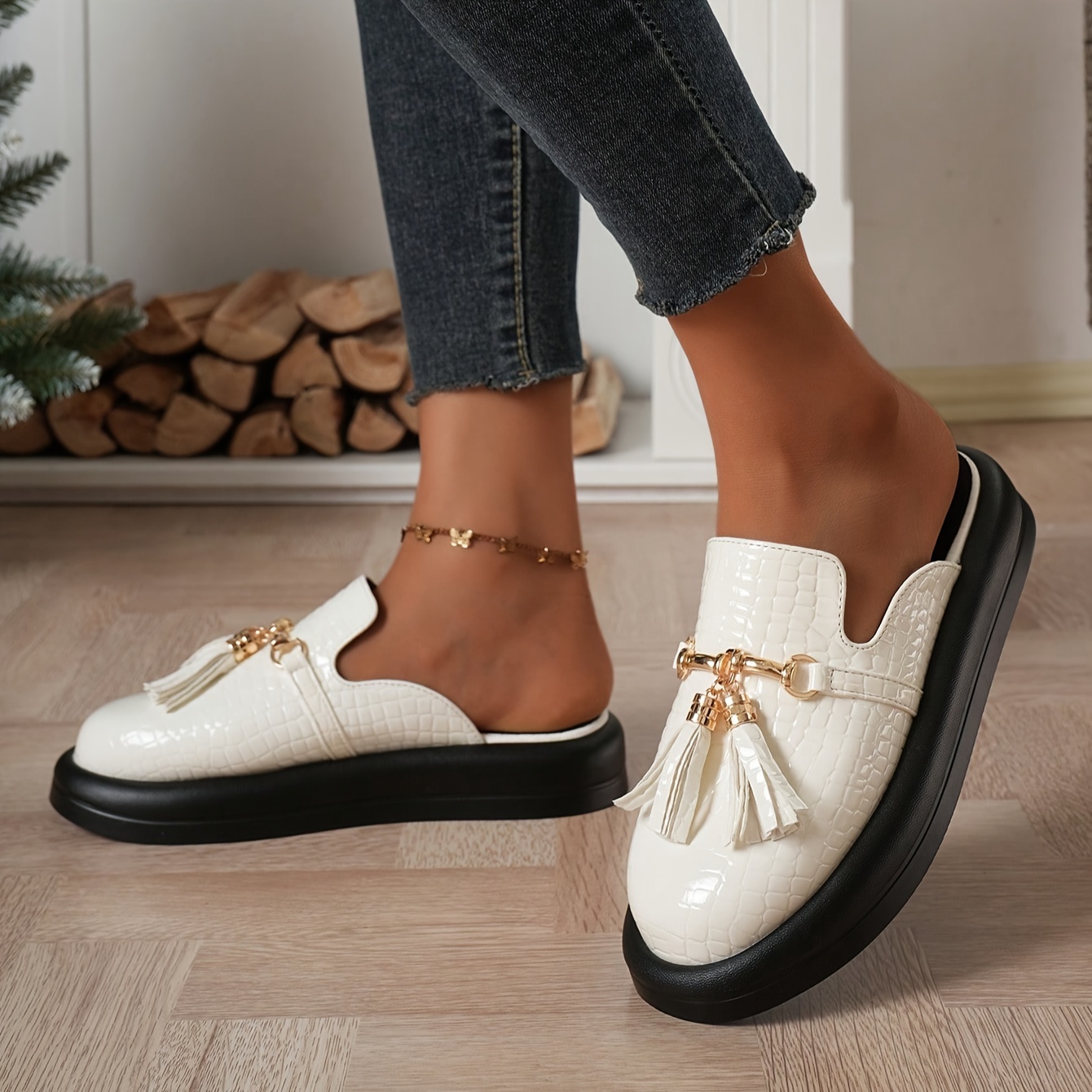 Elegant Women's Black Crocodile Pattern Mules with Tassel Metallic  Glossy Thick Sole Slip-On Loafers, Versatile Footwear