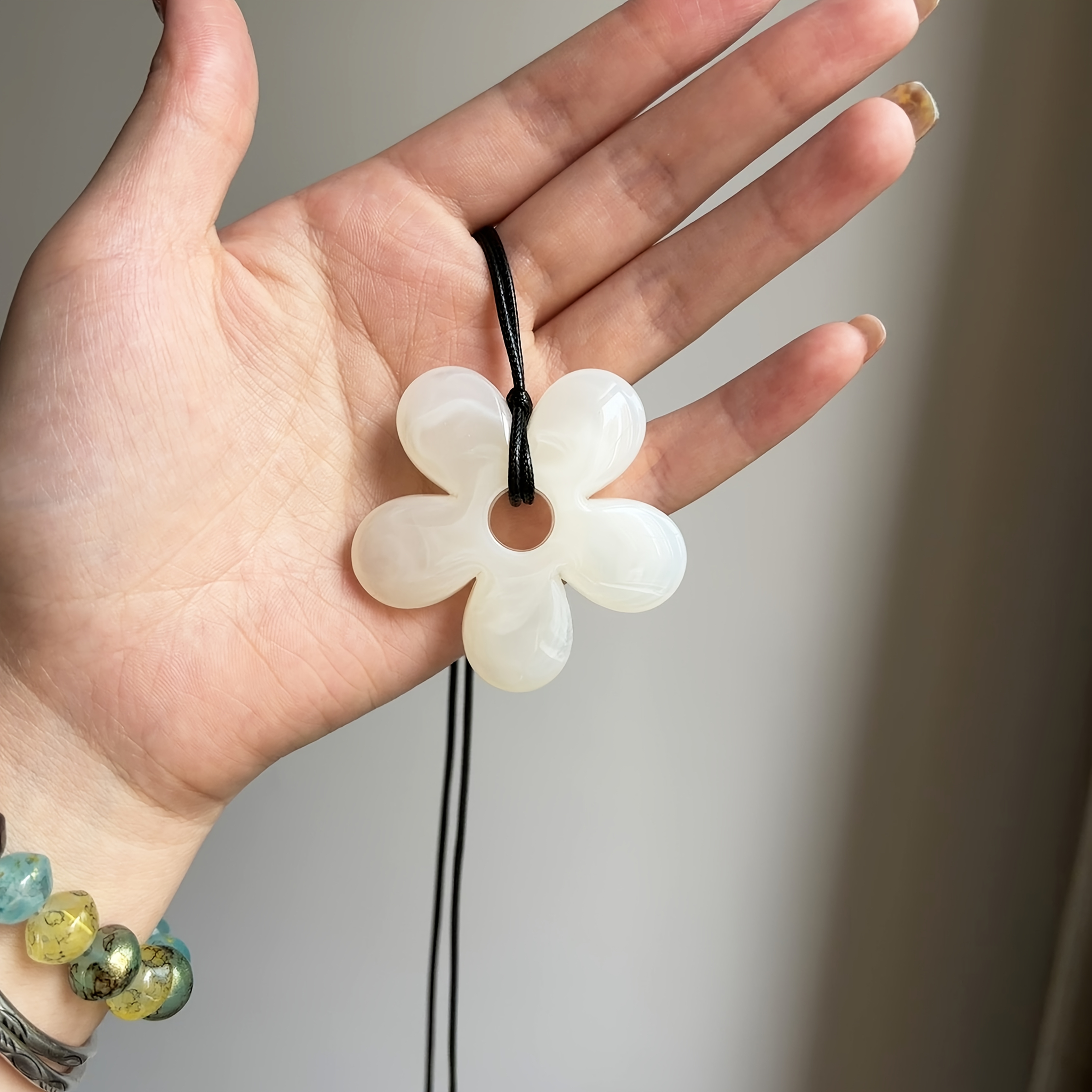 TEMU 1pc Korean Style Long Rope Necklace, Unique Pink Flower Pendant, Niche Design, Fashionable Multi-functional Women's , Daily Holiday Party Wear