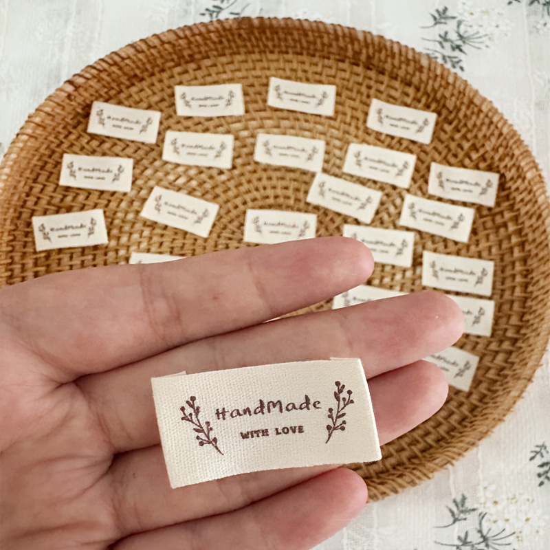 E-shop 20 Stück Symmetrische Blumenmuster Stoffetiketten für Kleidung, Hüte Dekoration Nähzubehör