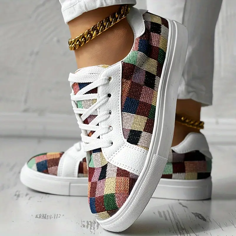 womens up low details 0
