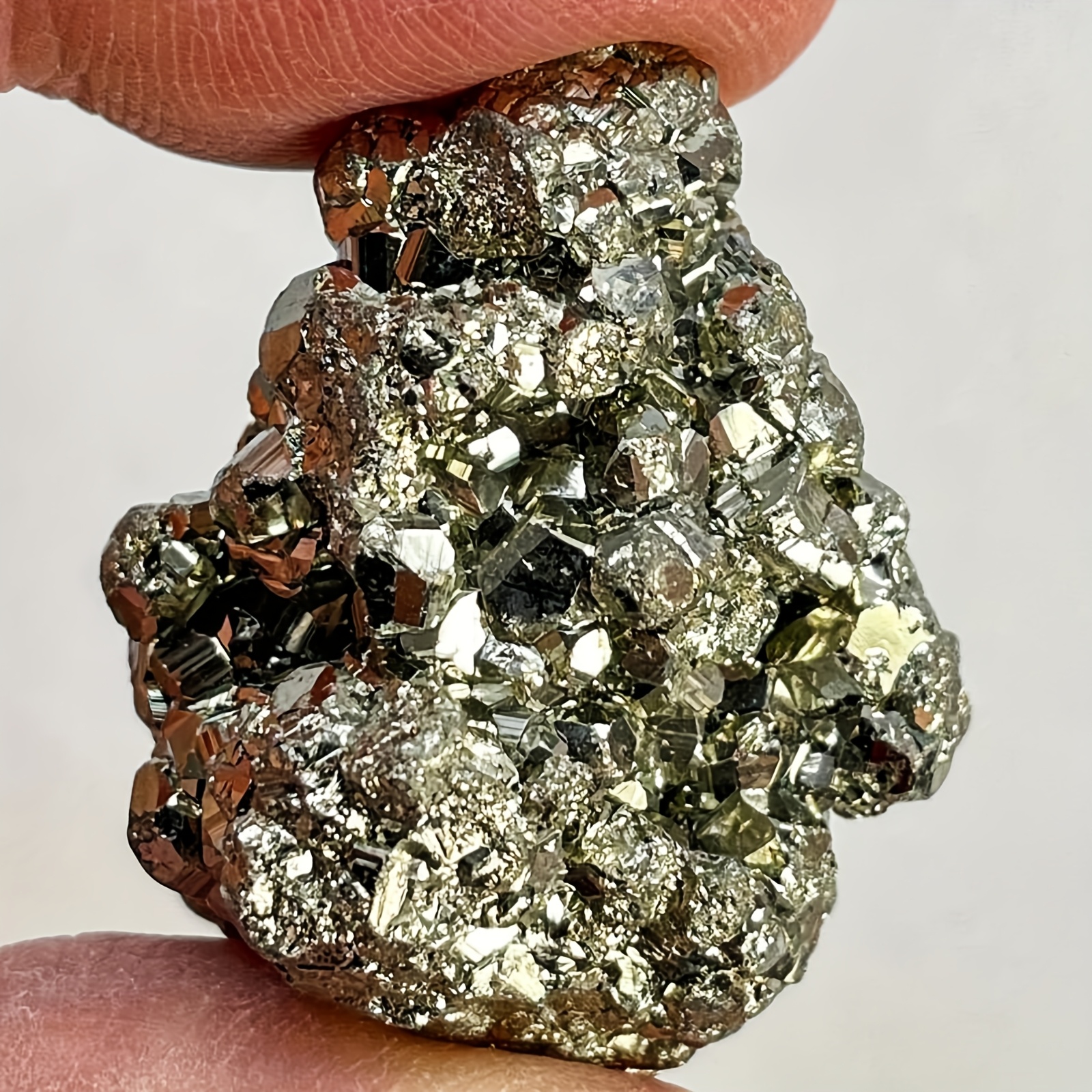 TEMU 1pc Random -grade And Natural Block – Irregular Brassmine Sample, High-end Jewelry, Home And Garden Decoration, Unique Crystal Decoration, Gift,