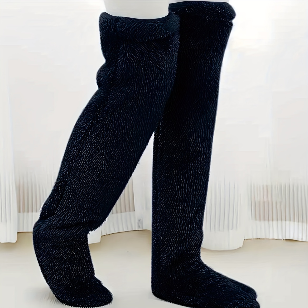 E-shop Solide, flauschige Oberschenkelhosen, warme und dicke Socken bis zur Knie, Damenstrümpfe und Strumpfwaren