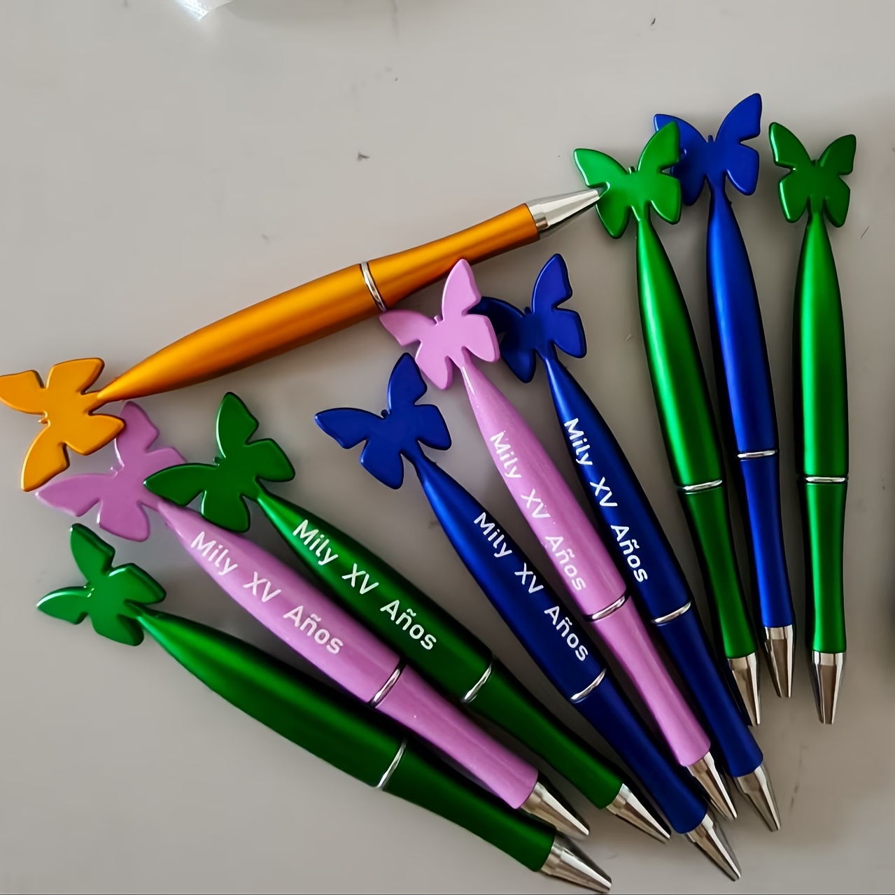 free custom logo 100pcs 200pcs 300pcs plastic cartoon rotating   pens gift promotional pens with printable logo Product details 6