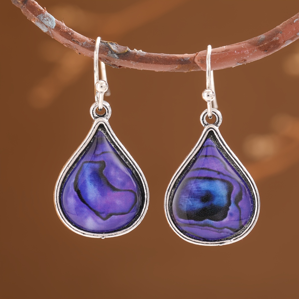 Women's Vintage Distressed Teardrop Dangle Earrings