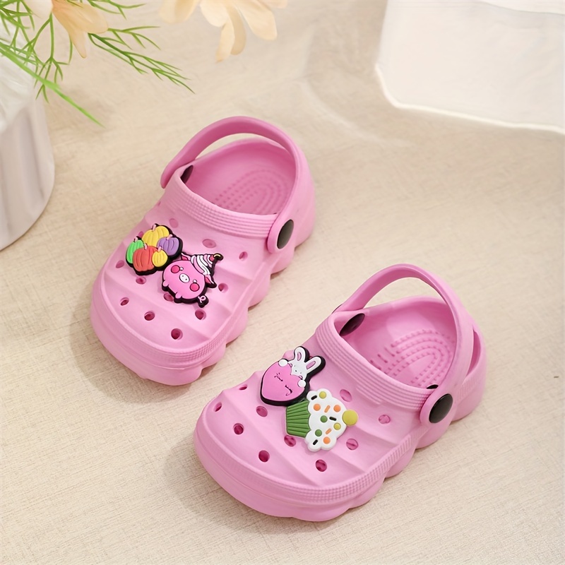 Image of Summer Stylish And Cute Slippers Suitable For Boys And Girls, Perfect For Outdoor And Indoor Use, Beach Parties, And Everyday Casual Wear, Featuring Comfortable Flat Designs