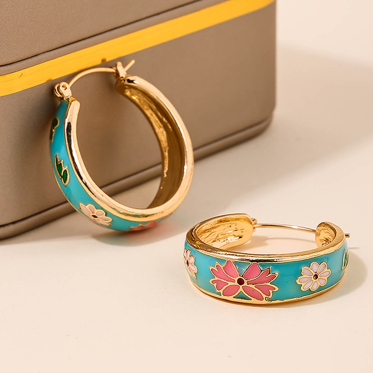 Women's Vintage-Inspired Enamel Flower Hoop Earrings