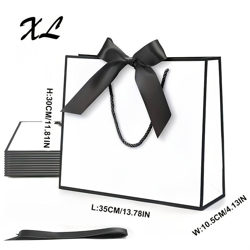 TEMU Cadeautas met "Happy Birthday"-thema, versierd met een zwarte satijnen strik, personaliseerbaar met namen. Deze papieren cadeautas is een