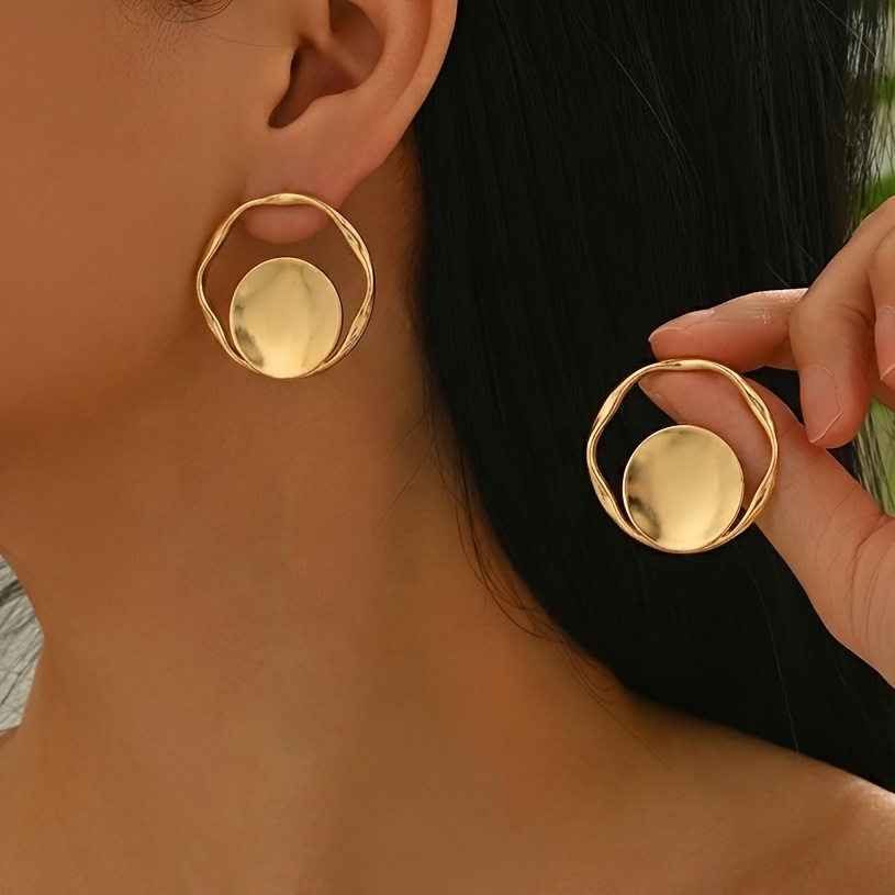 TEMU 1 Pair Of Golden Round Earrings, Design With A Smooth And Glossy Surface, Suitable For Daily Wear Or As A Holiday Gift For Exquisite Jewelry