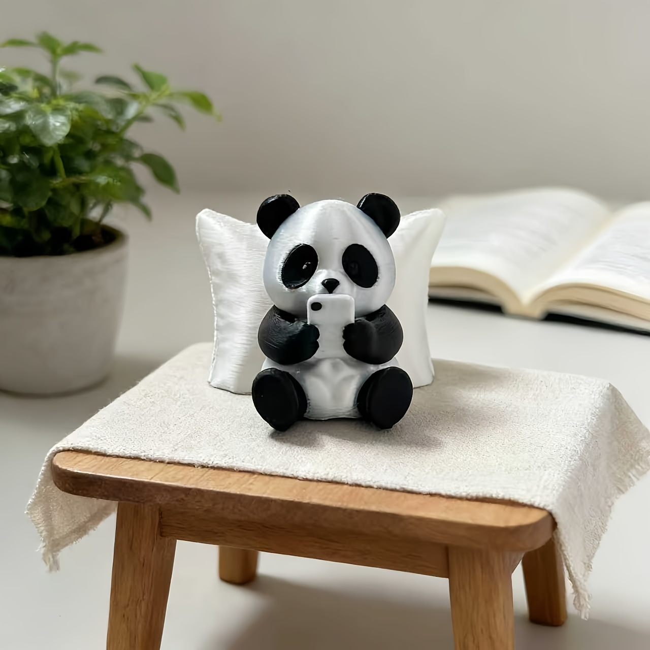 1 Cute Panda Desktop Ornament, Home Decoration, Office Desk, Themed Party and Car Decoration, as Well as Christmas, Thanksgiving, Valentine's Day, Easter, Holiday Gifts, Birthday Gifts