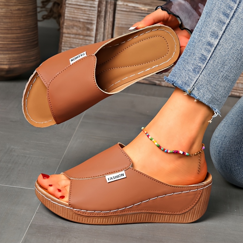 Women's Light Blue Slippers Sandals - Comfortable Arch Support, Breathable Open Toe Design, Soft Rubber Sole, Casual Mid-Heel Slip-On Shoes, Suitable for Casual Outfits, Synthetic Cover Fabric