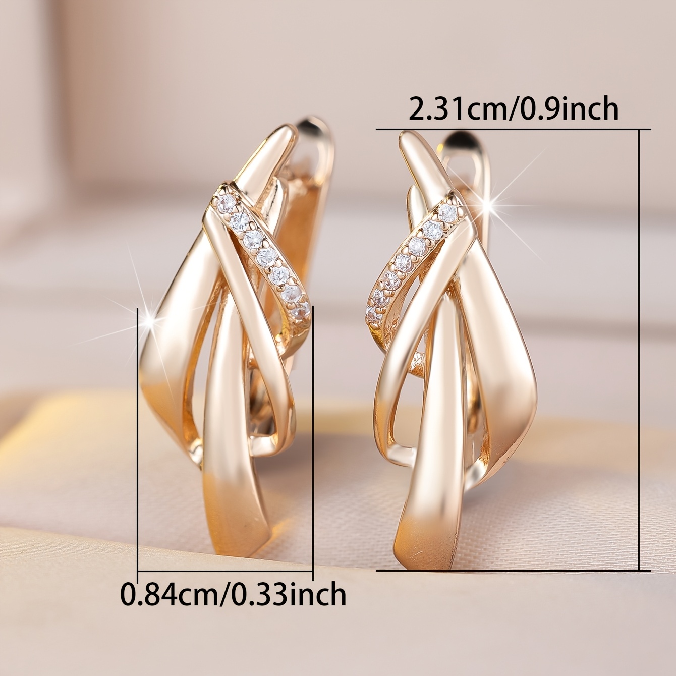 Women's Classic Round White Synthetic Zirconia Earrings Set