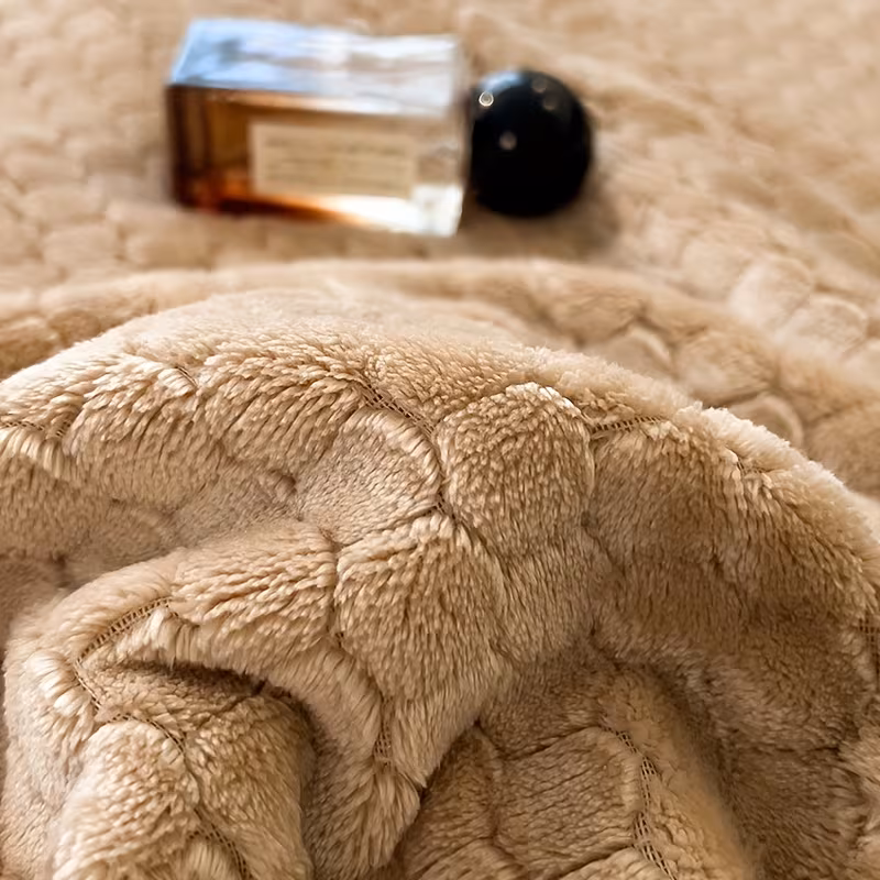 1pc luxury milk velvet blanket ultra soft plush winter bedspread cozy throw with football pattern machine washable for bedroom living room Product details 5